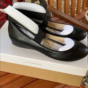 Jessica Simpson flats